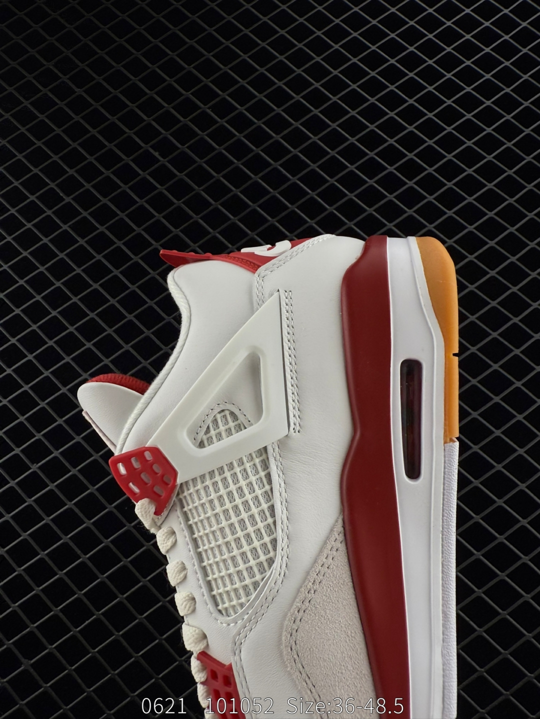 Nike SB x Air Jordan 4 Retro 